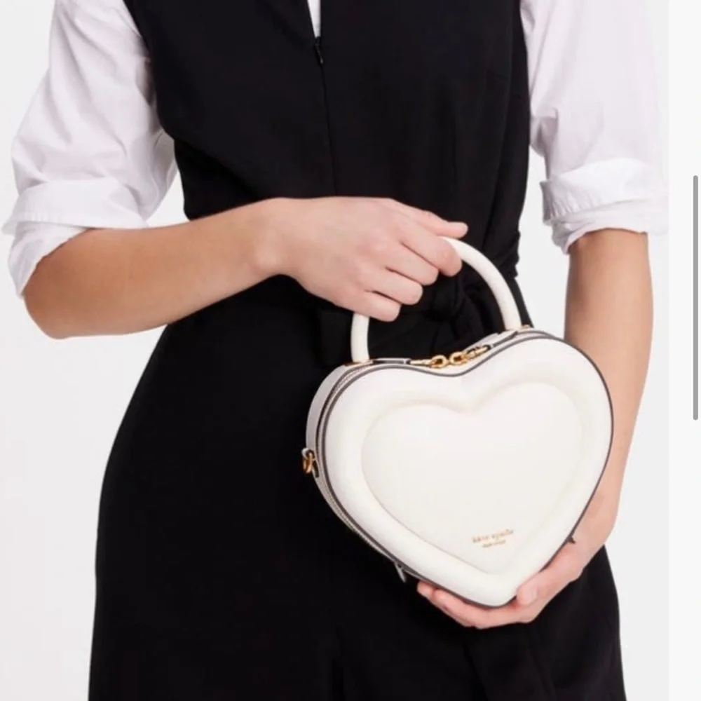 NWT Kate Spade Pitter Patter Smooth 3D Leather Heart Purse - Picture 4 of 8